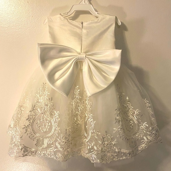⛪️Baptism/Flower Girl Dress - 70 - Picture 3 of 3